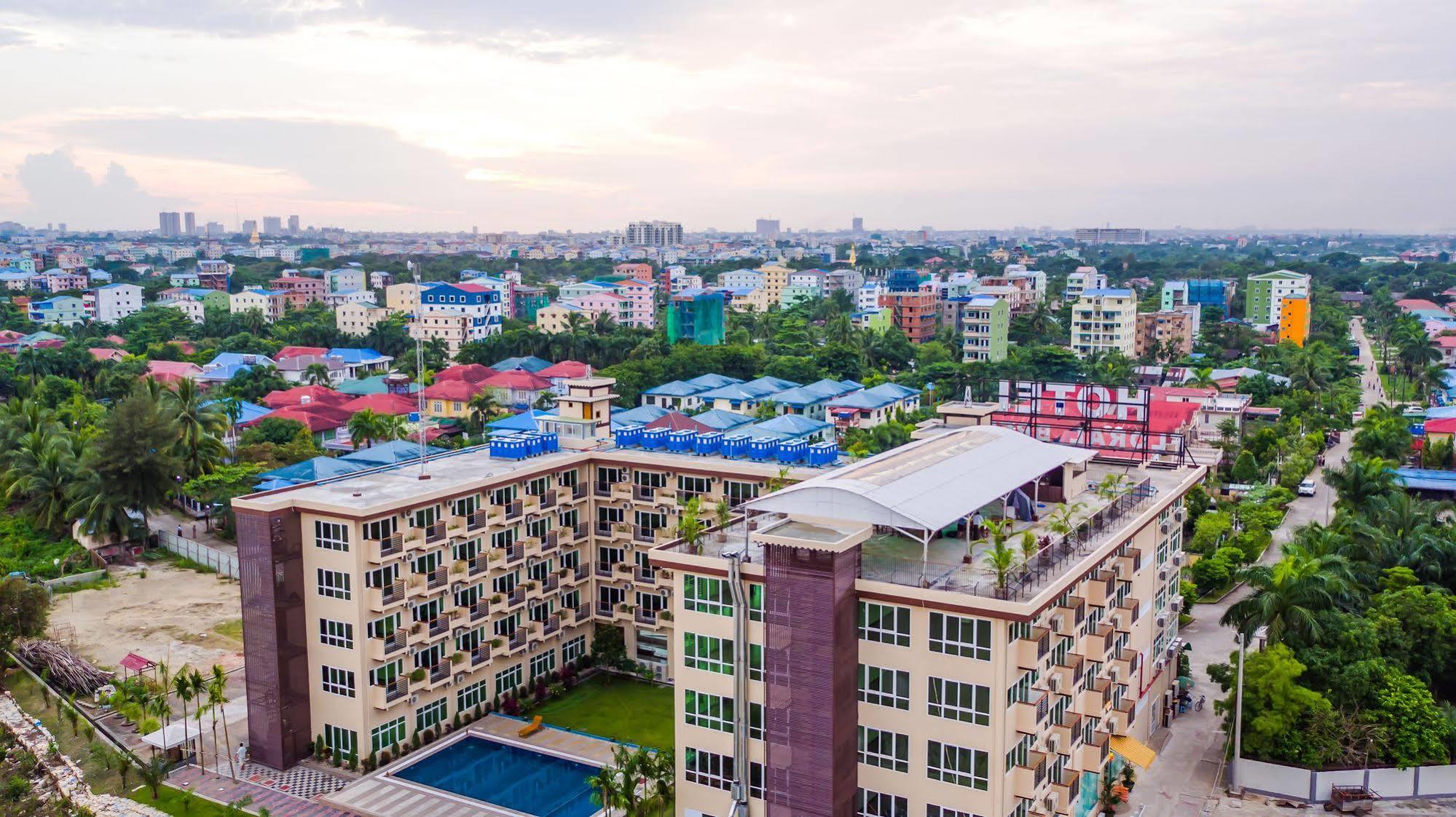 Hotel Sincere Smile Yangon